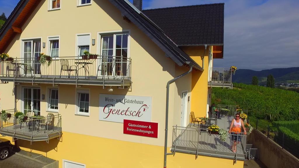 Wein- Und Gaestehaus Genetsch Lieser Extérieur photo